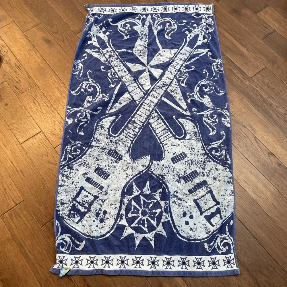 Kirkland Signature Beach Towel 100% Egyptian Cotton 63